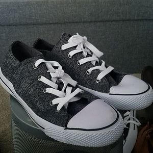 EUC Converse Style shoes